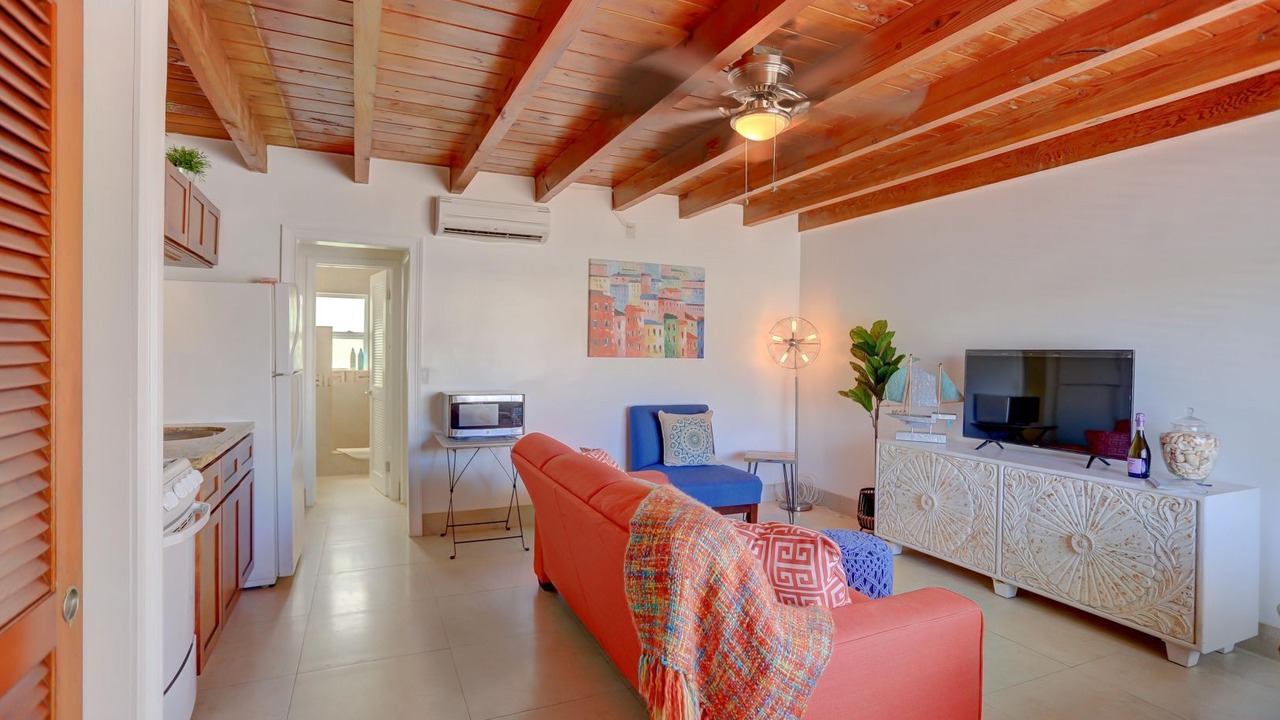 Photo of Livingroom in Ocean Ridge