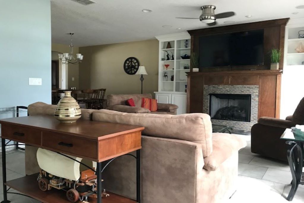 Photo of Livingroom in Cypress Gardens