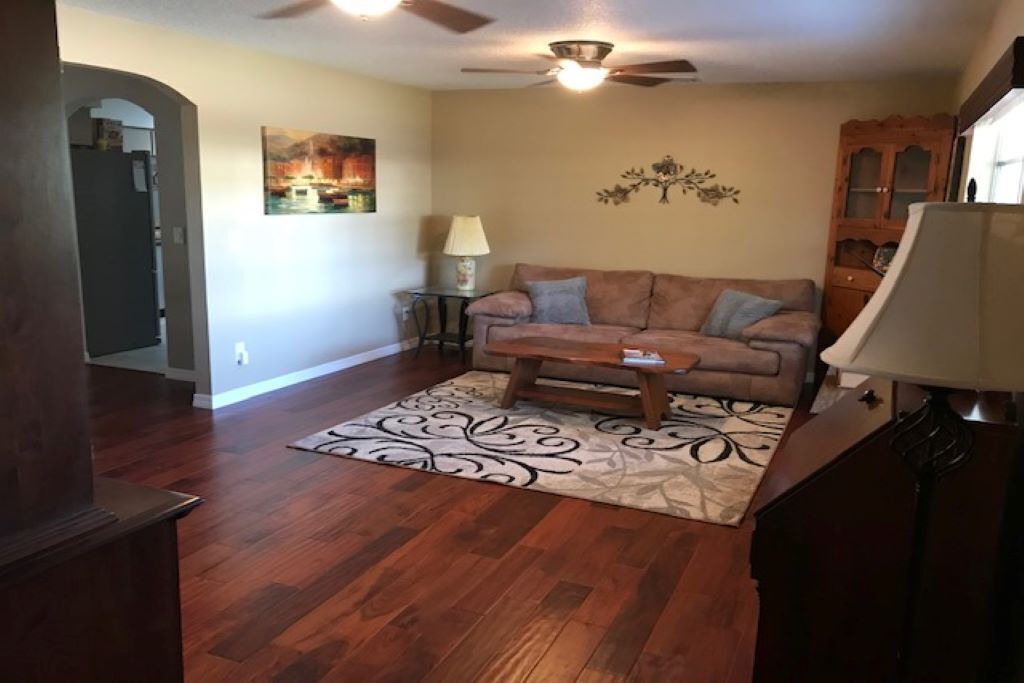 Photo of Livingroom in Cypress Gardens