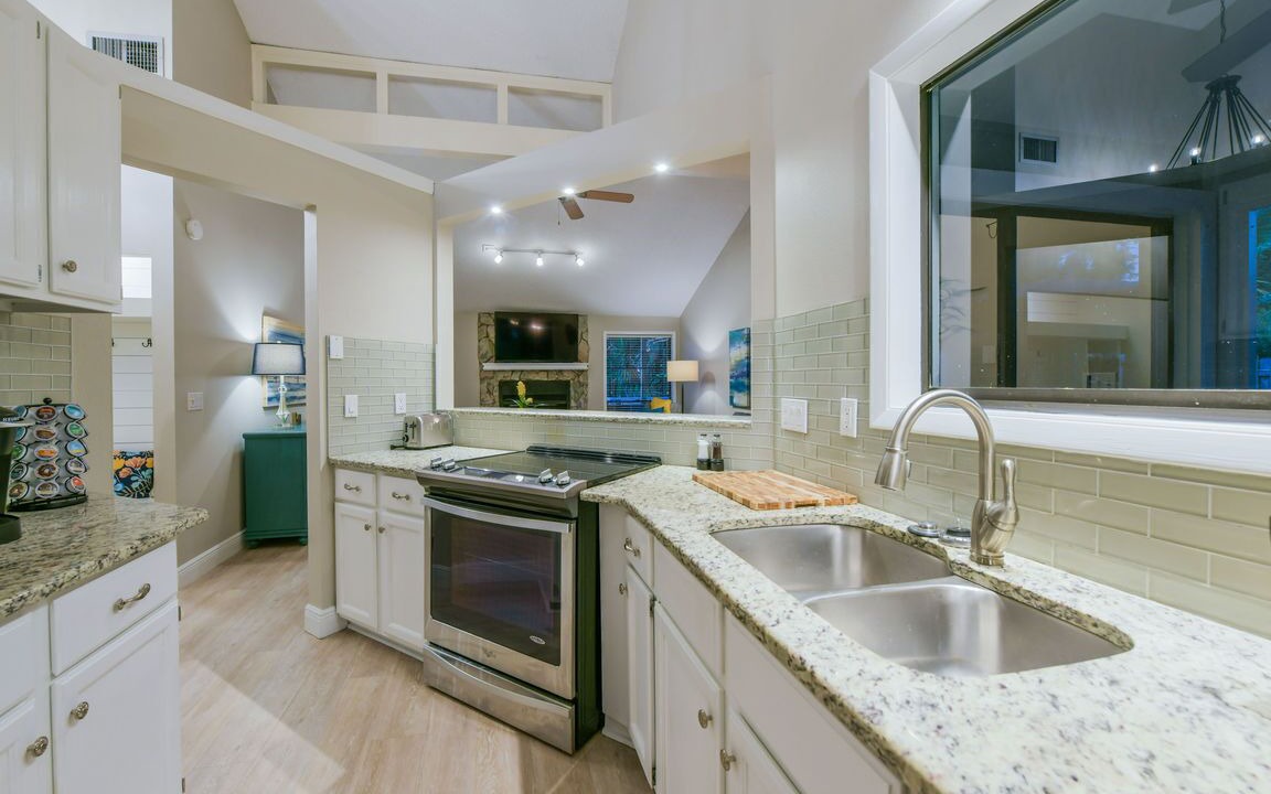 Photo of Kitchen in River District