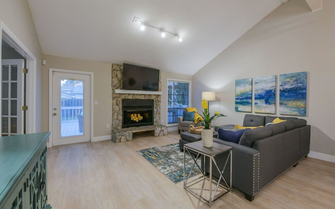 Photo of Livingroom in River District