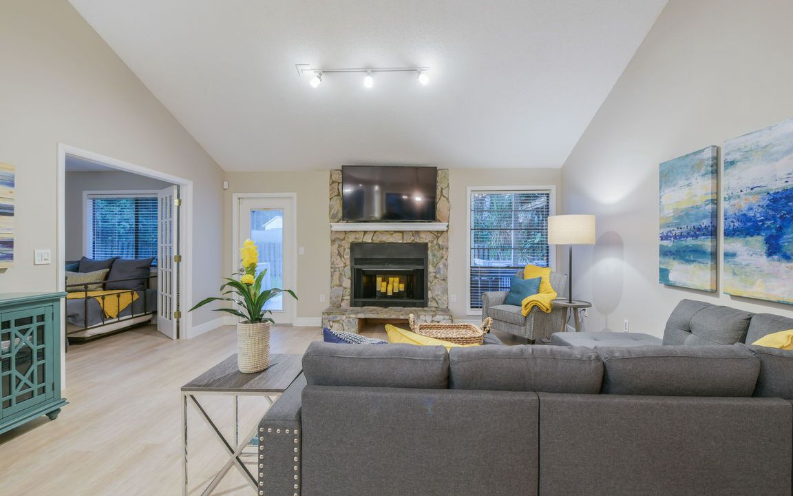 Photo of Livingroom in River District