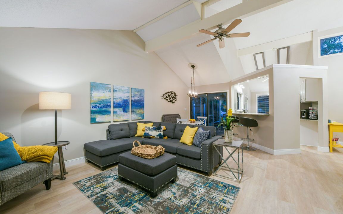 Photo of Livingroom in River District