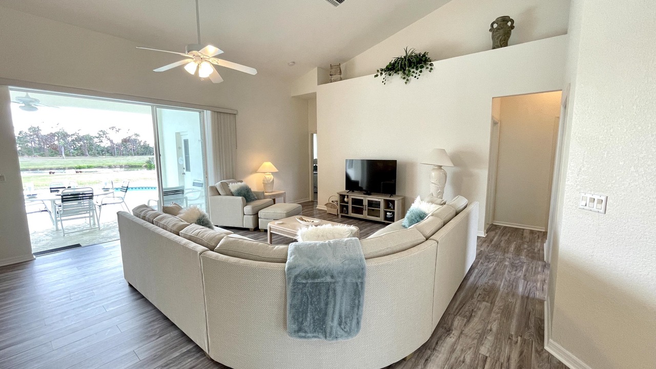 Photo of Livingroom in Broadmoor