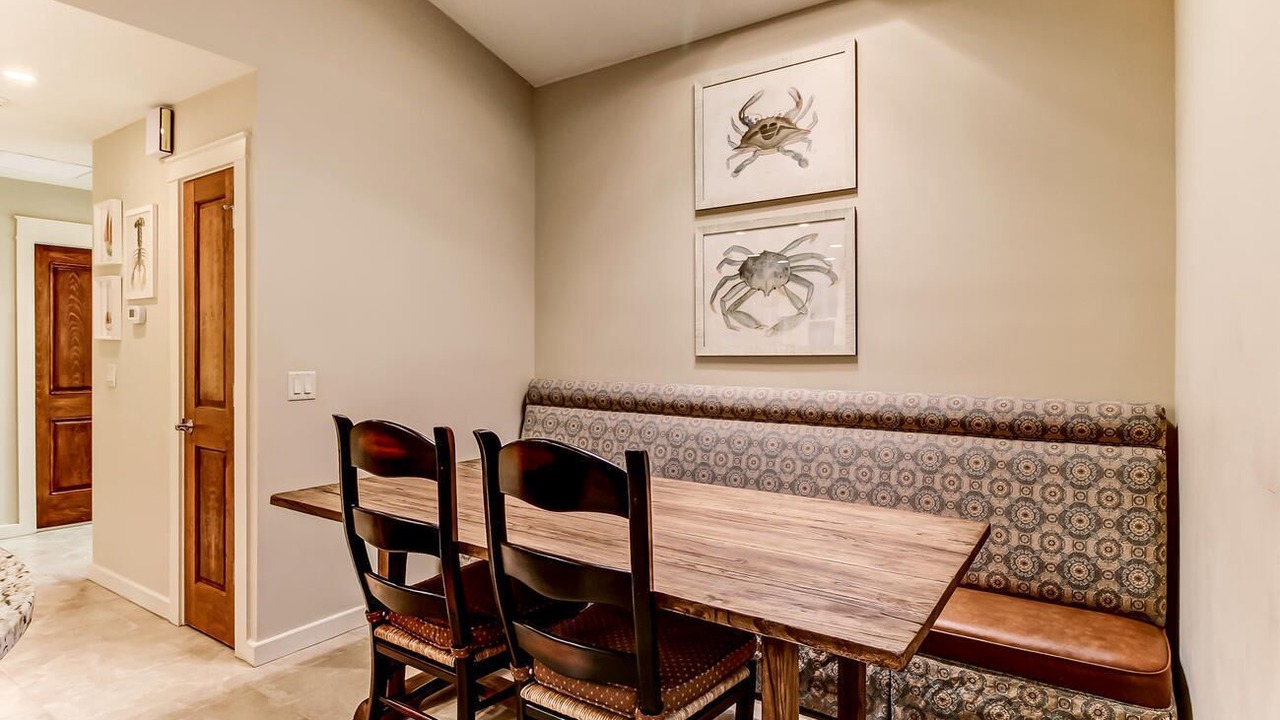 Photo of Livingroom in Amelia City