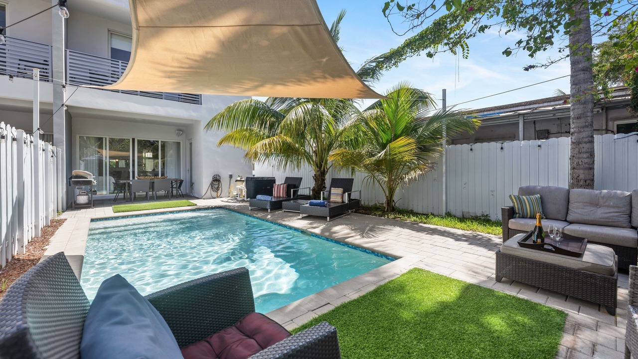 Photo of Outdoor in Coral Way
