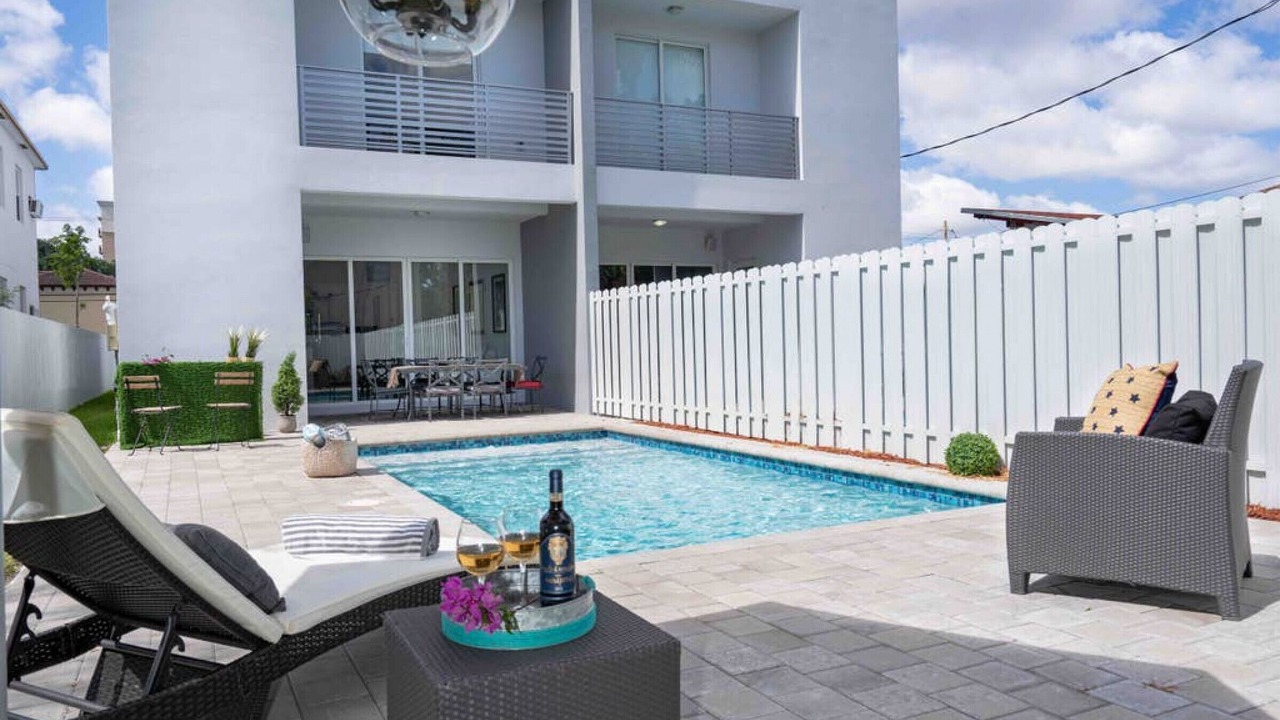 Photo of Outdoor in Coral Way