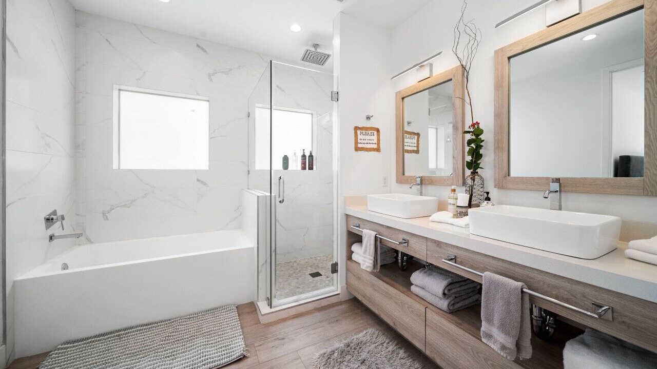 Photo of Bathroom in Coral Way