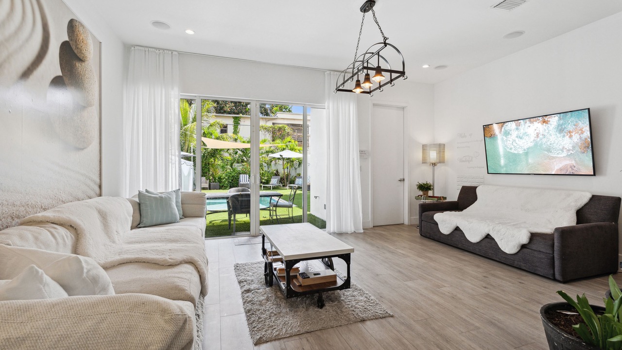 Photo of Livingroom in Coral Way