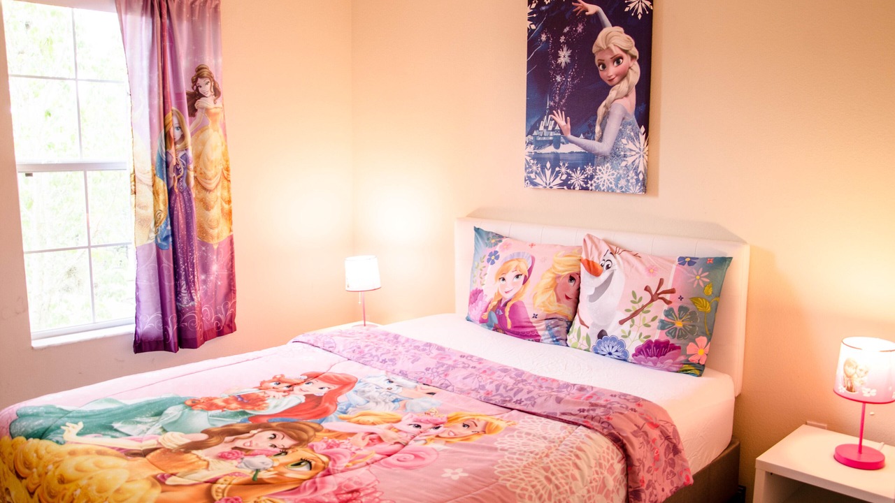 Photo of Bedroom in Lake Berkley