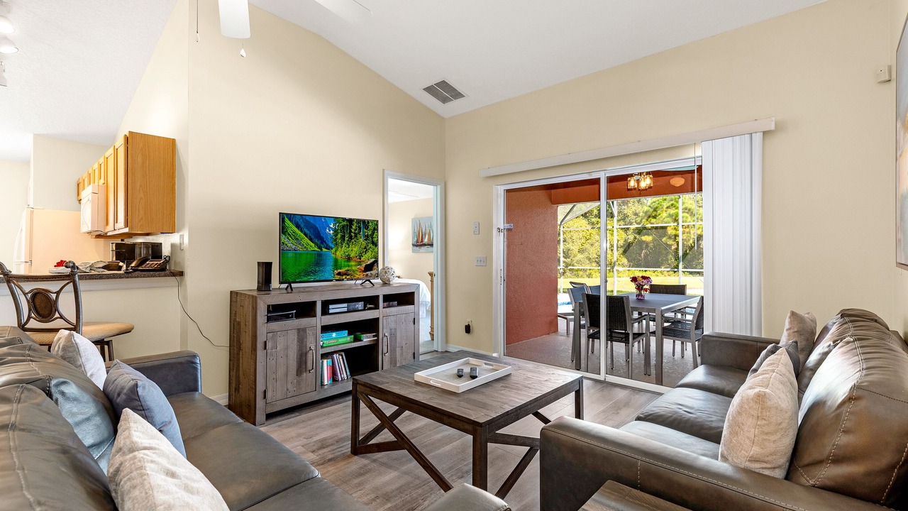 Photo of Livingroom in Sandy Ridge