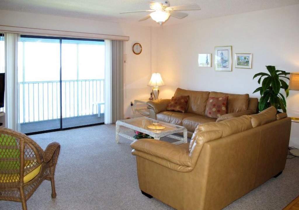Photo of Livingroom in Holmes Beach