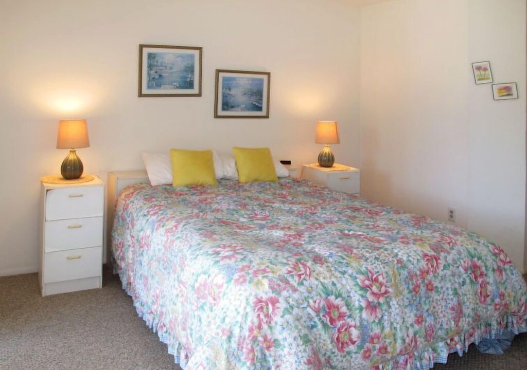 Photo of Bedroom in Holmes Beach