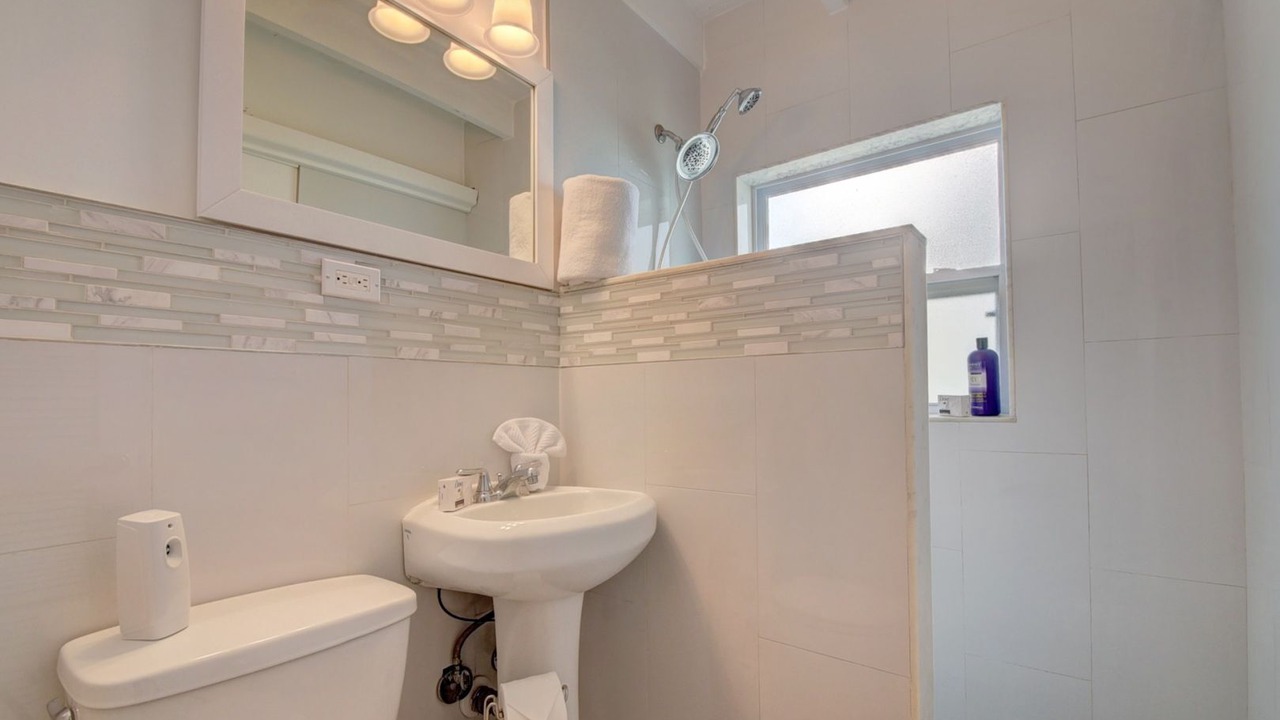 Photo of Bathroom in Ocean Ridge