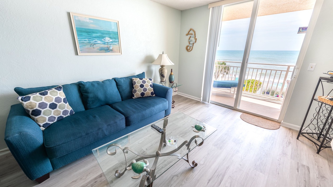 Photo of Livingroom in Indian Harbour Beach