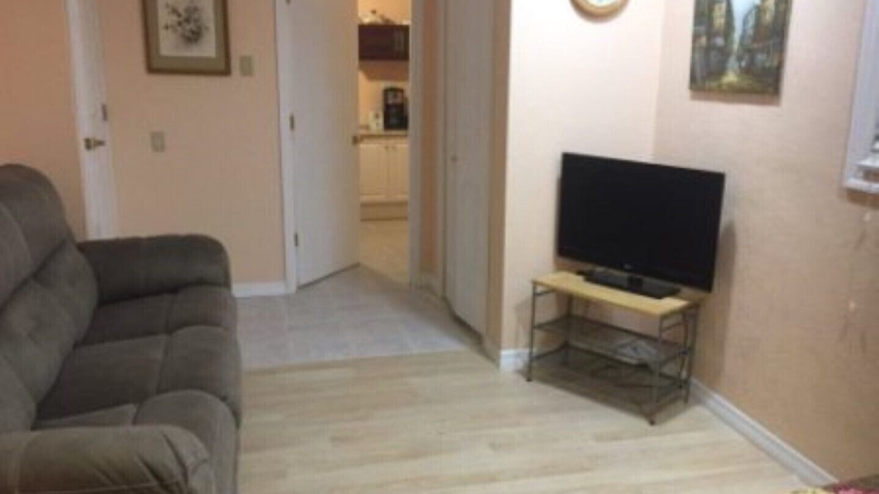 Photo of Livingroom in Warm Mineral Springs