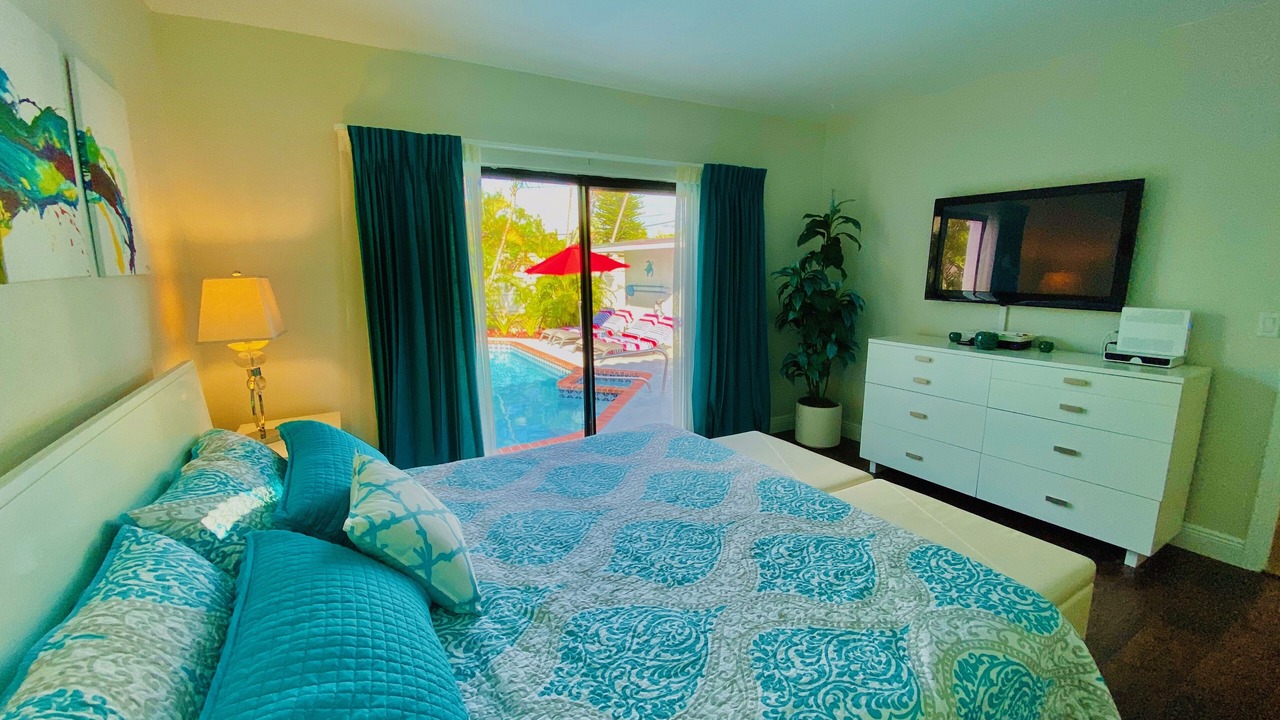 Photo of Bedroom in Dania Beach