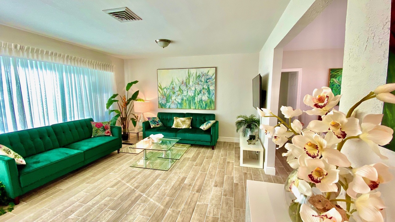 Photo of Livingroom in Dania Beach