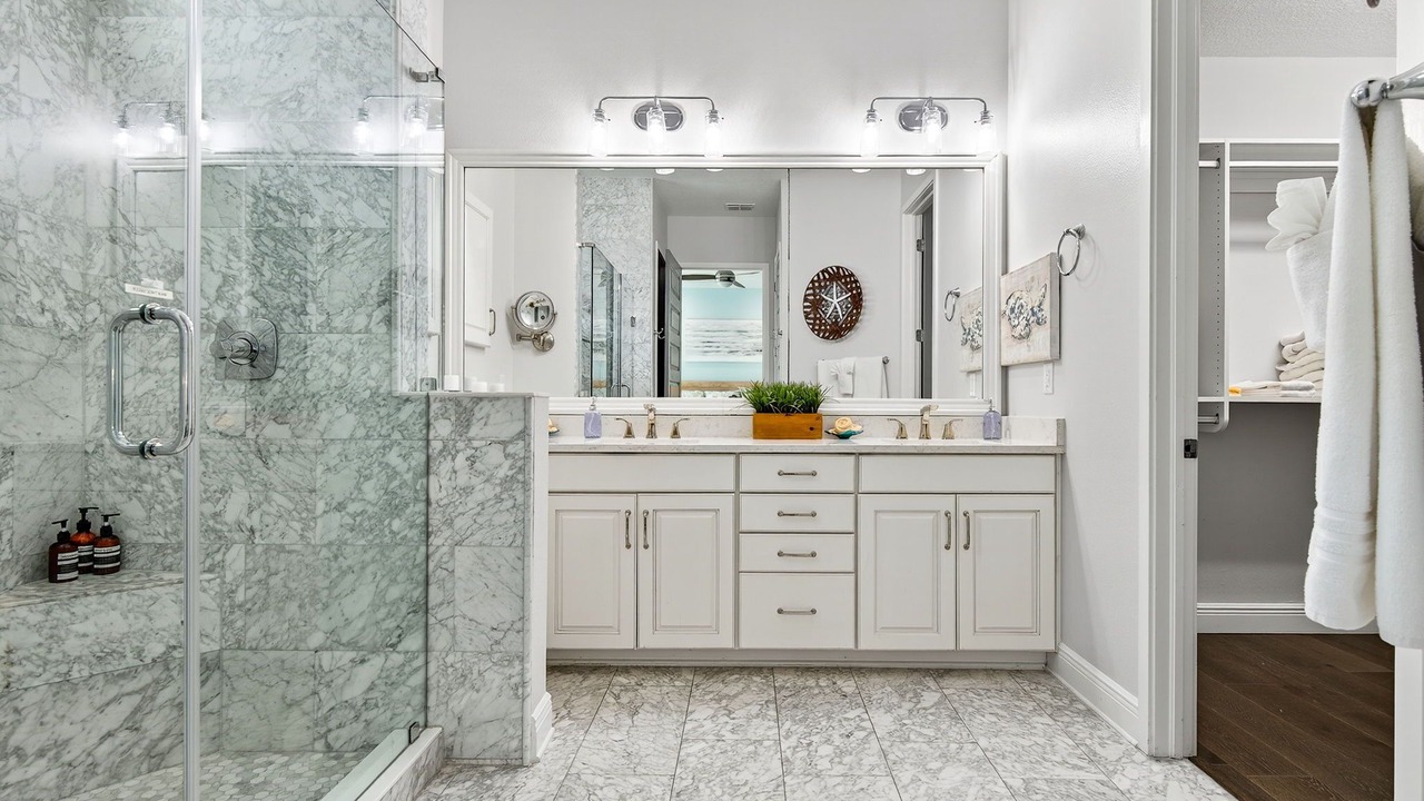 Photo of Bathroom in Redington Beach
