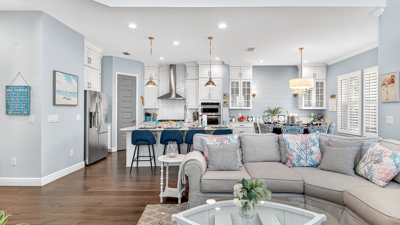 Photo of Livingroom in Redington Beach