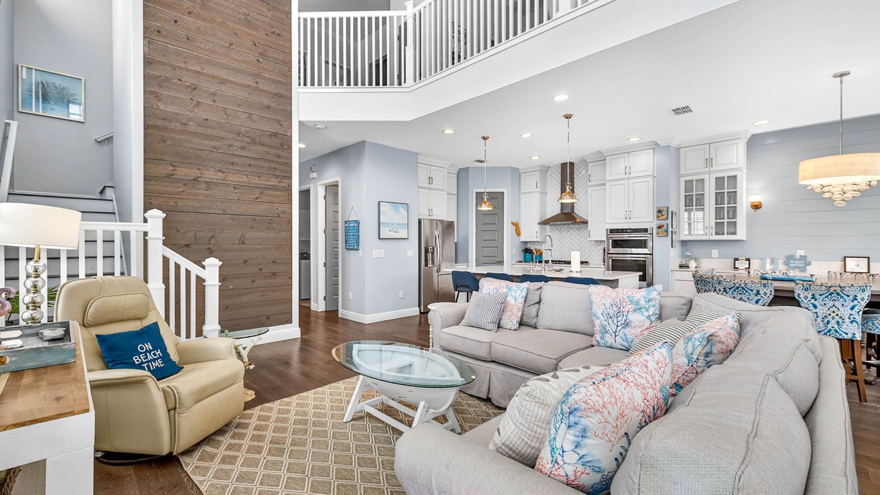 Photo of Livingroom in Redington Beach