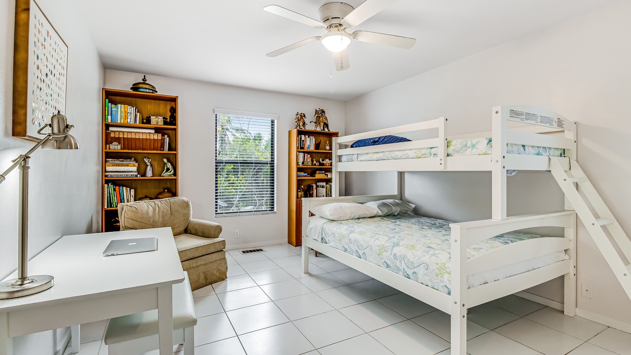 Photo of Bedroom in Longbeach Village