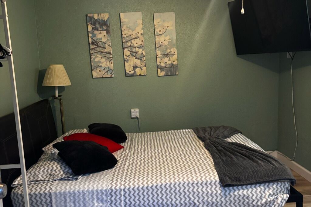 Photo of Bedroom in South Gate Ridge