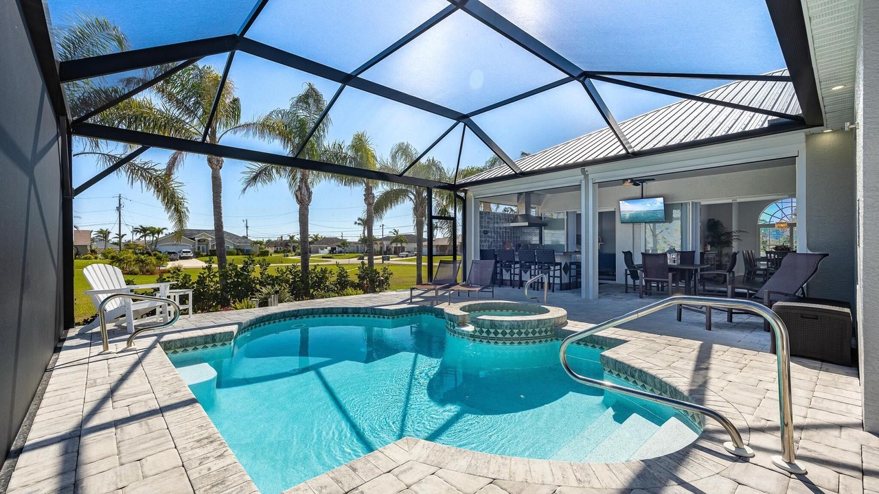 Photo of Outdoor in Pelican