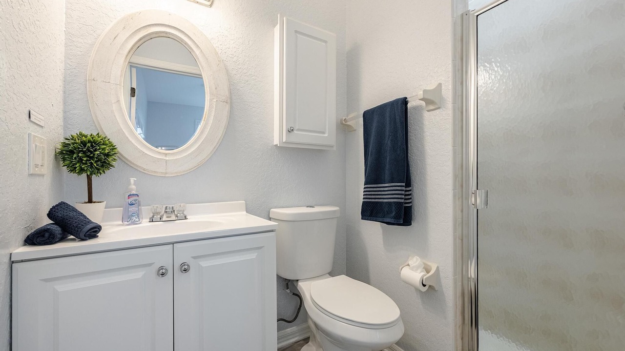 Photo of Bathroom in Pelican