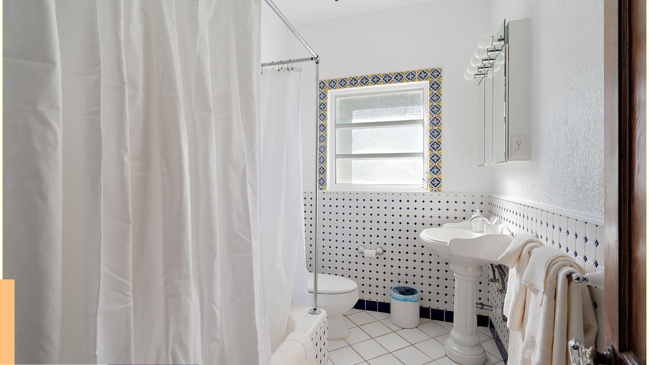 Photo of Bathroom in Old Northwood Historic District