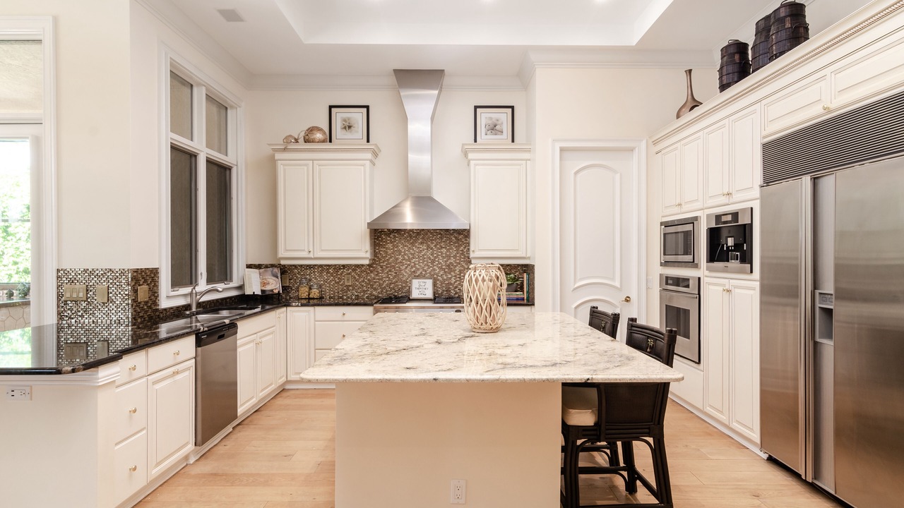 Photo of Kitchen in Royal Harbor