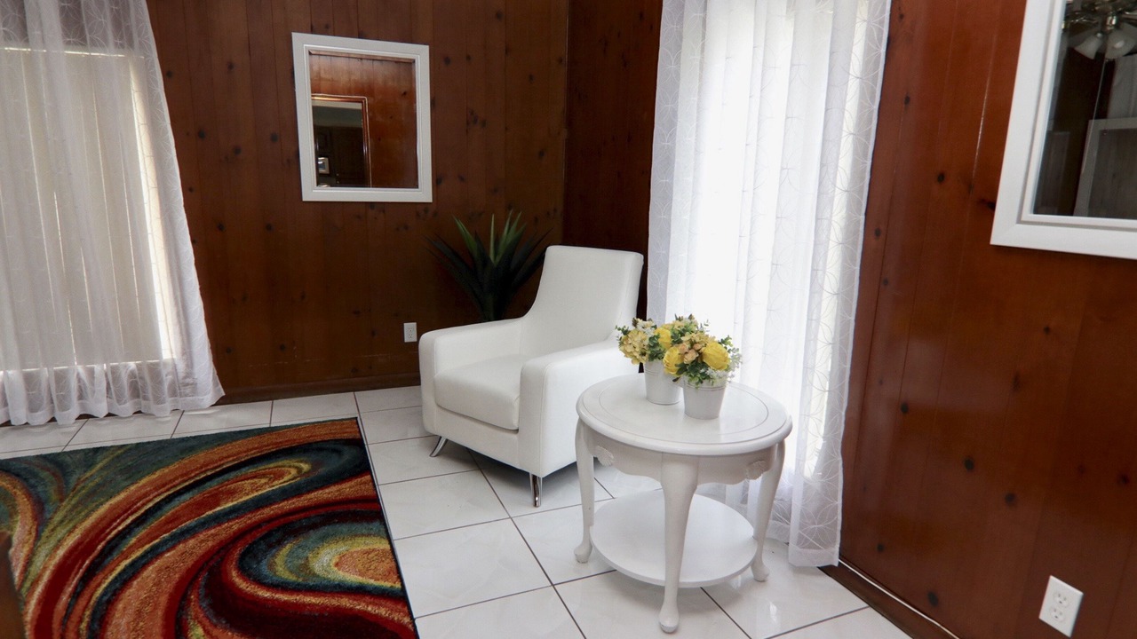 Photo of Livingroom in Glenvar Heights