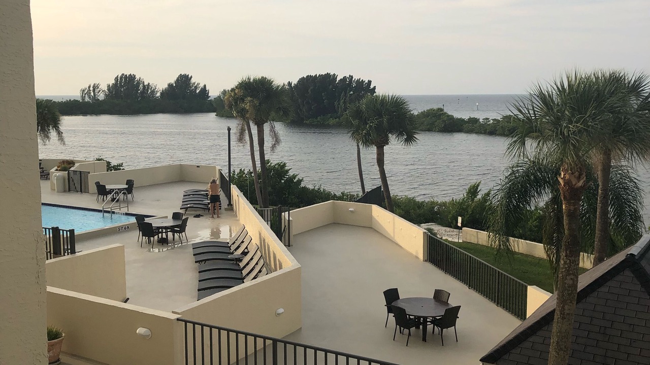 Photo of Patio Balcony in Hudson