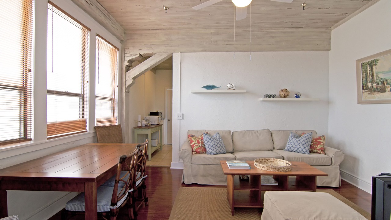 Photo of Livingroom in Palm Beach - West Palm Beach