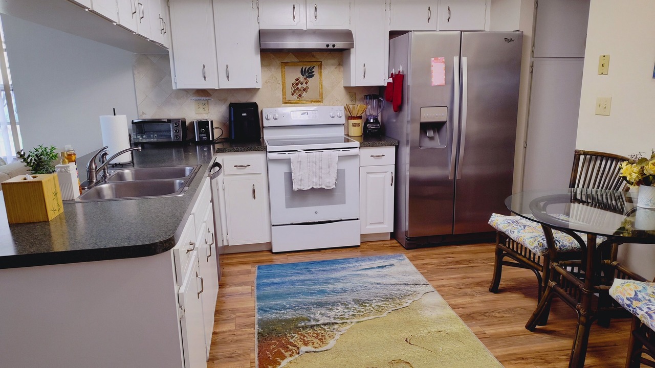 Photo of Kitchen in Embassy Hills