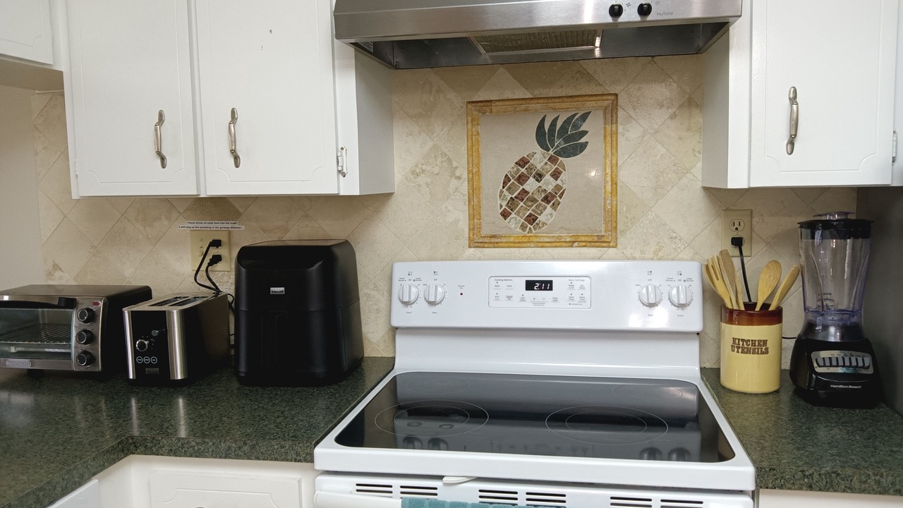 Photo of Kitchen in Embassy Hills