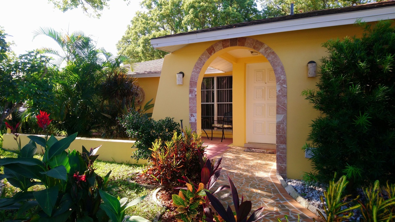 Photo of Outdoor in Embassy Hills