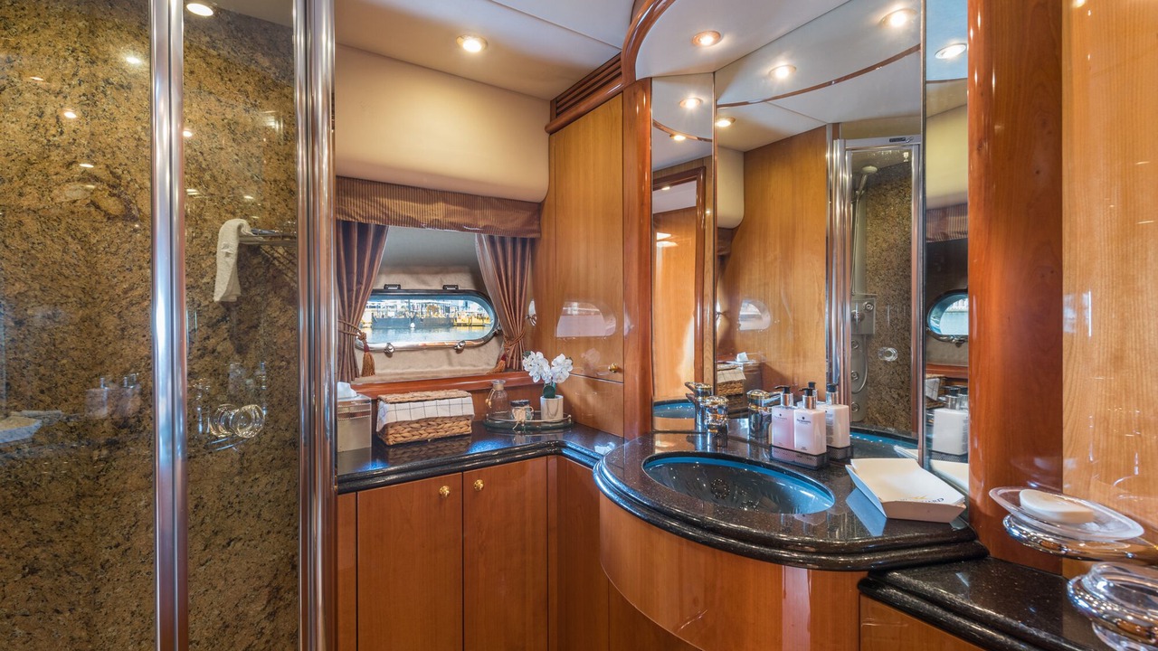 Photo of Bathroom in Harbour Island