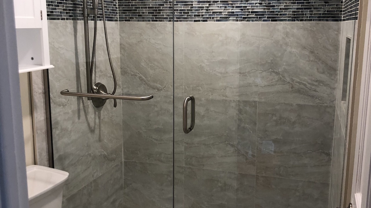 Photo of Bathroom in Vanderbilt Beach