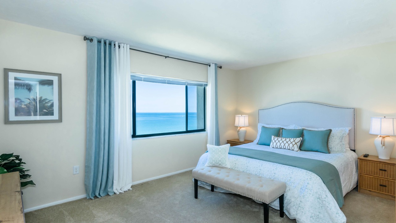 Photo of Bedroom in Vanderbilt Beach