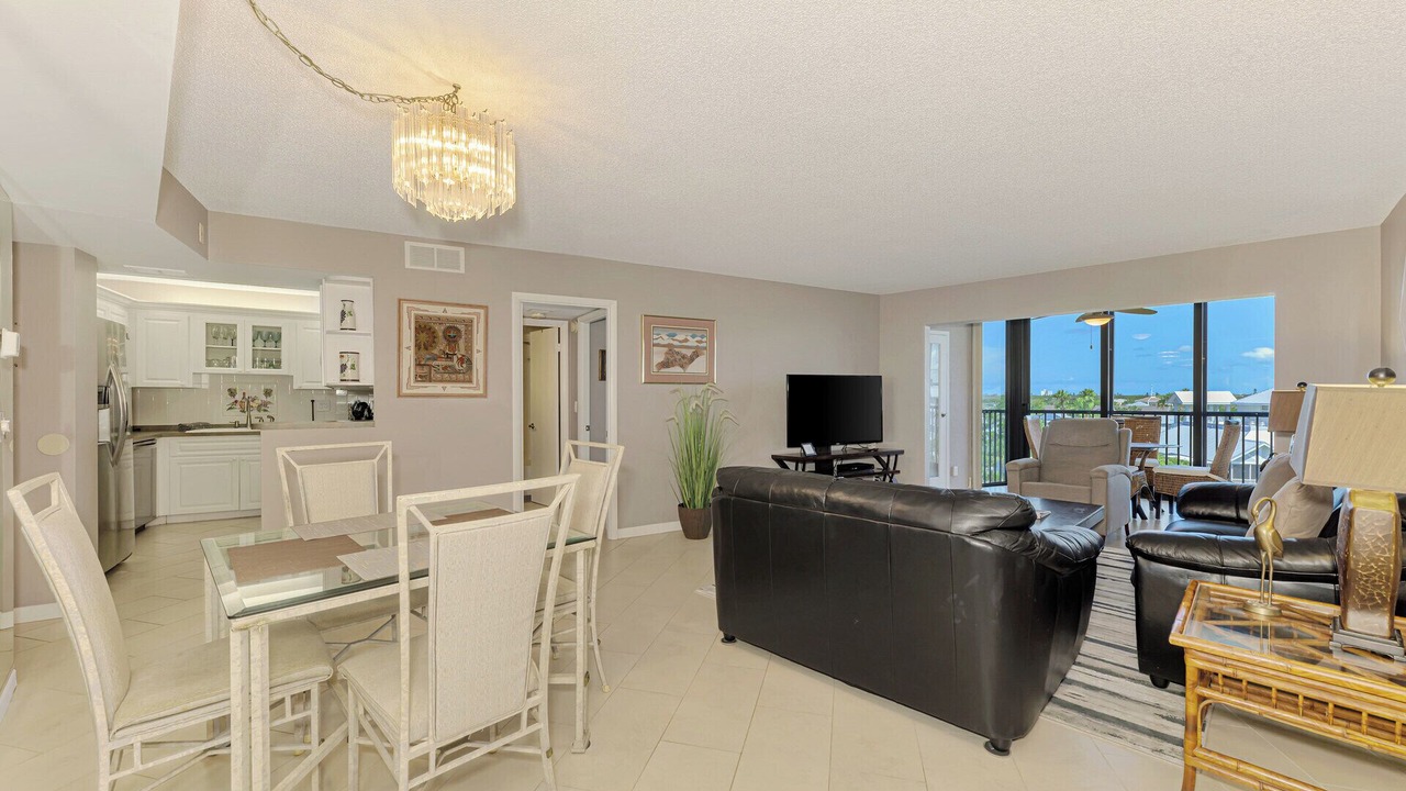 Photo of Livingroom in Siesta Key