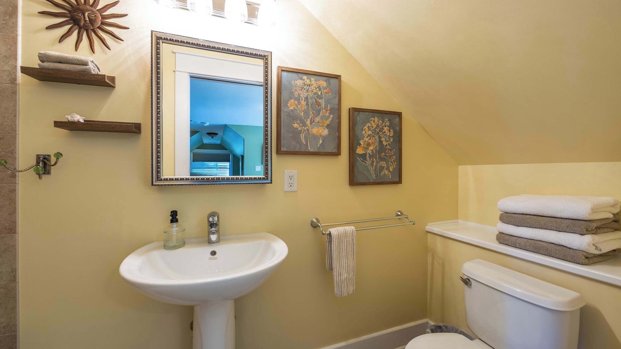 Photo of Bathroom in Cape May Court House