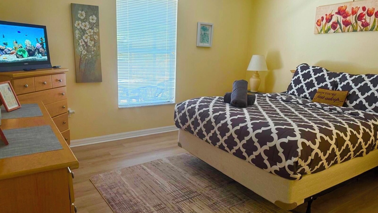Photo of Bedroom in Lake Wilson Preserve