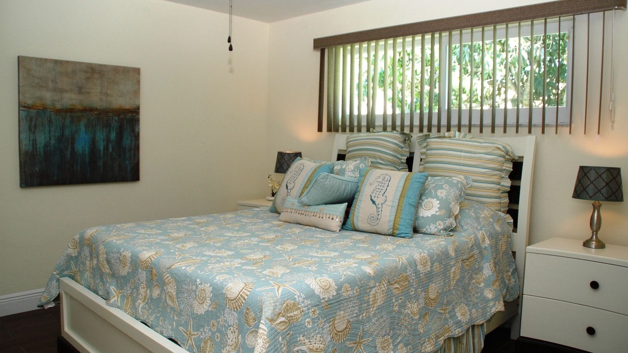 Photo of Bedroom in Yacht Club