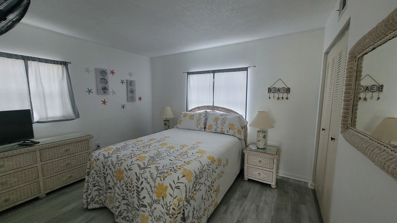 Photo of Bedroom in Englewood South