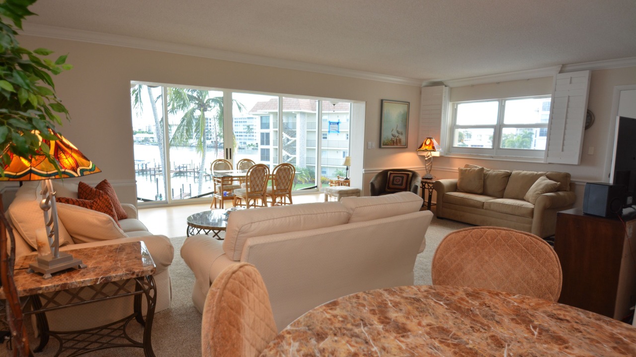 Photo of Livingroom in Moorings