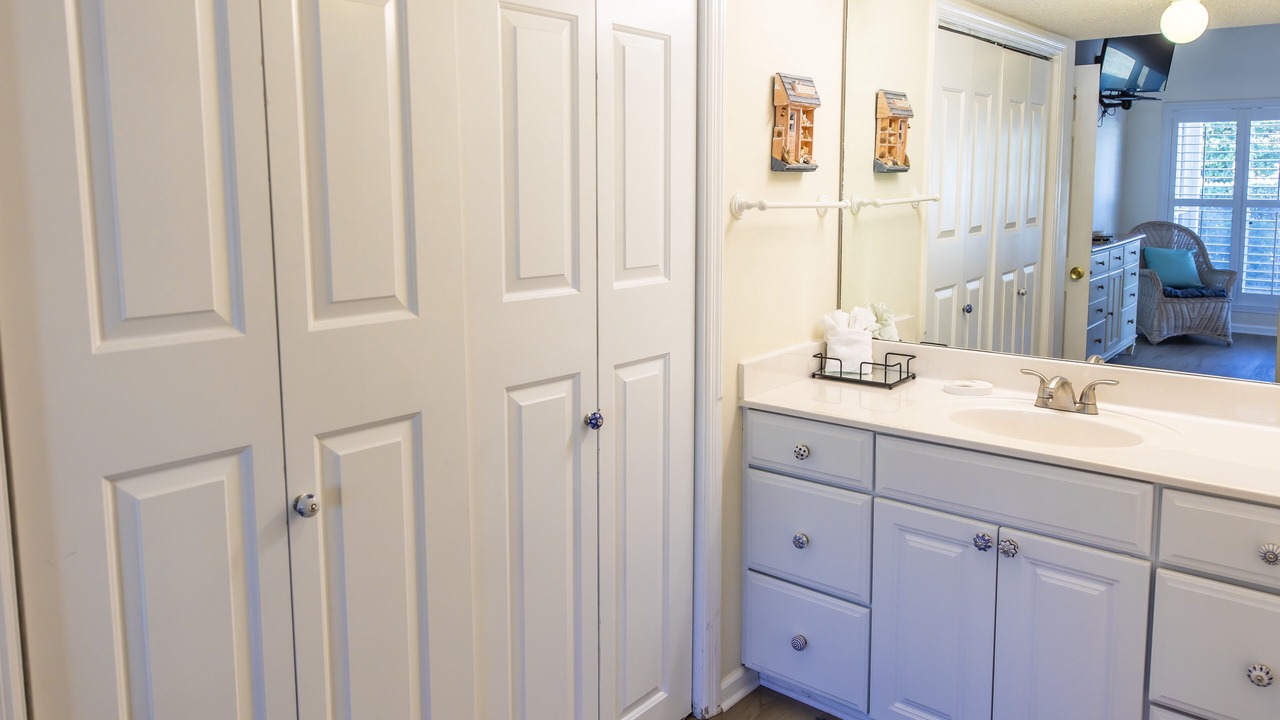 Photo of Bathroom in Dune Allen Beach
