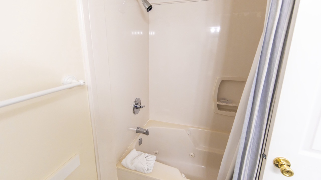 Photo of Bathroom in Dune Allen Beach