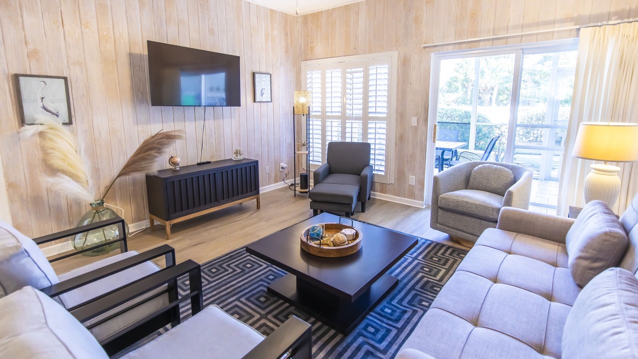 Photo of Livingroom in Dune Allen Beach