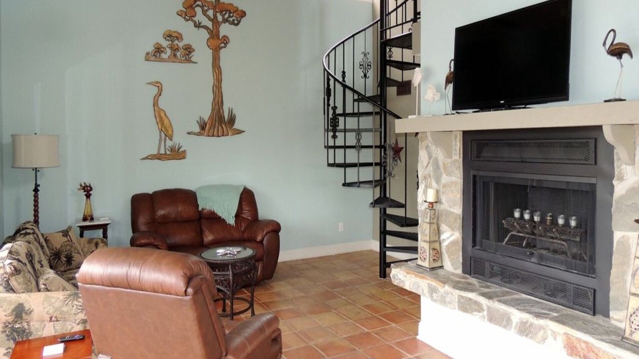 Photo of Livingroom in Spring Hill